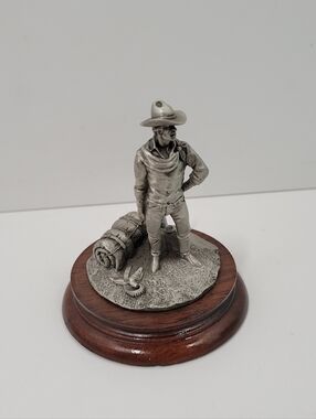 Vtg Chilmark Polland I Don't Do Fences Pewter And Wood Sculpture Figure USA